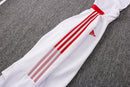 Conjunto Manchester United 21/22 Branca - Adidas - Com Capuz